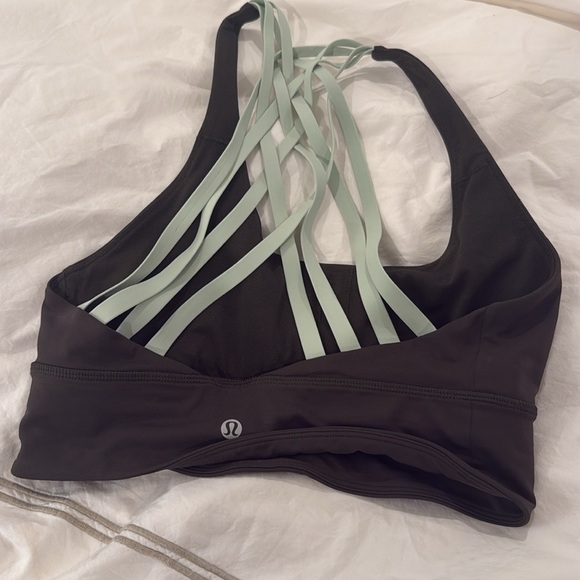 Women's Army Green SoulCycle Lululemon Bra size 8 - Picture 2 of 2